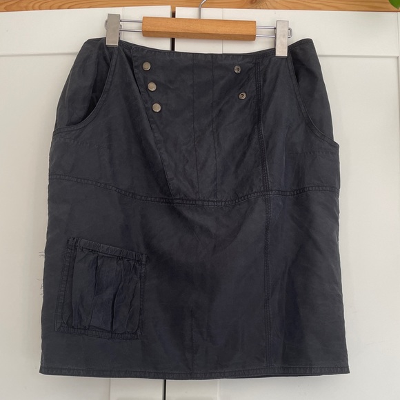 Unique Yves Saint Laurent Silk Skirt - Picture 4 of 10